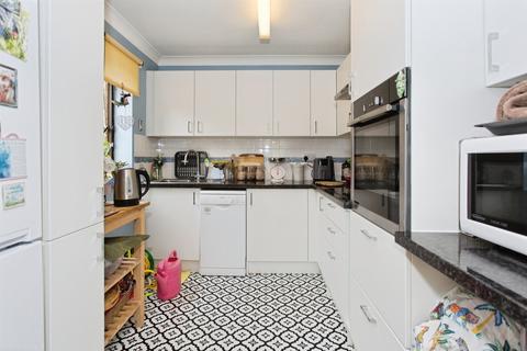 1 bedroom ground floor flat for sale, Arbury Road, CAMBRIDGE