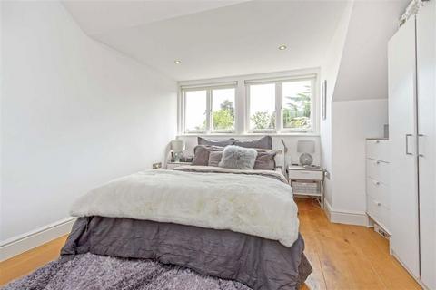 1 bedroom flat to rent, Langdon Park, Teddington TW11