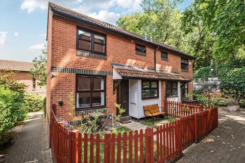Grovelands Close, Camberwell, London, SE5