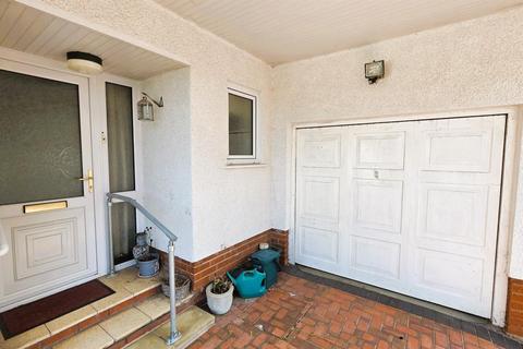 3 bedroom detached bungalow for sale, Gwscwm Road, Burry Port