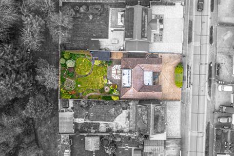 4 bedroom detached bungalow for sale, Rayleigh Avenue, Leigh-on-sea SS9