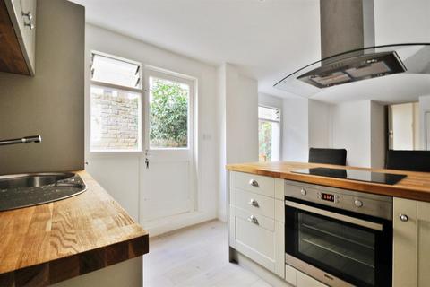 2 bedroom flat to rent, Messina Avenue, West Hampstead, NW6