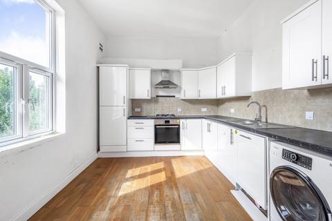 3 bedroom flat for sale, Franklin Road, Penge, Greater London, SE20