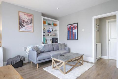 1 bedroom apartment to rent, Moscow Road, London W2
