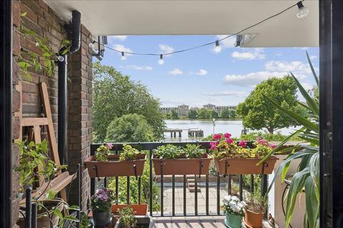 1 bedroom apartment for sale, Rainville Court, Rainville Road, Hammersmith, London, W6