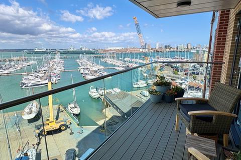 1 bedroom apartment for sale, Viewpoint, Harbour Road, Gosport PO12 1GX
