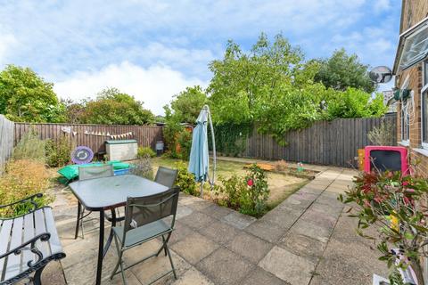 3 bedroom semi-detached bungalow for sale, Robingoodfellows Lane, March