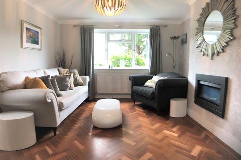 3 bedroom semi-detached house to rent, Ashley Drive, Penn, HP10