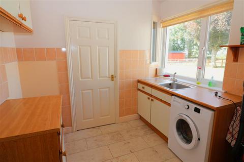 4 bedroom bungalow for sale, Green Acre, Spittal, Haverfordwest