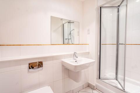 3 bedroom flat to rent, St Agnes Place, Chichester, PO19