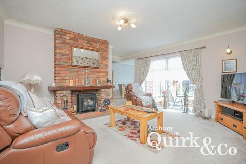 3 bedroom detached house for sale, Coniston Road, Canvey Island, SS8