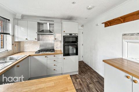 1 bedroom in a house share to rent, Easby Way, READING