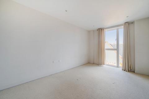 1 bedroom apartment to rent, The Heart, Walton-on-Thames, Surrey, KT12