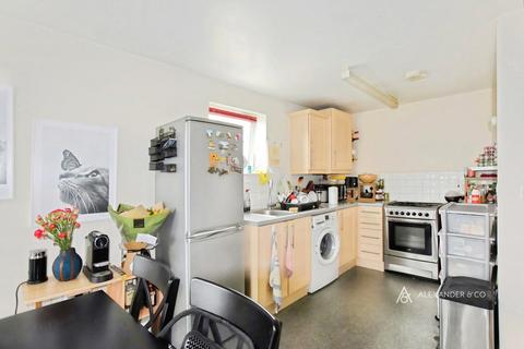 2 bedroom flat to rent, London Road, Bicester OX26