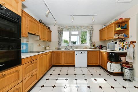 4 bedroom detached house for sale, ., Bayford, Wincanton