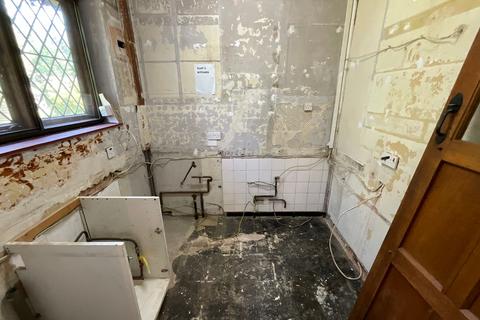 2 bedroom apartment for sale, Pinewoods, Bexhill-on-Sea, TN39