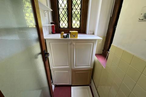 2 bedroom apartment for sale, Pinewoods, Bexhill-on-Sea, TN39