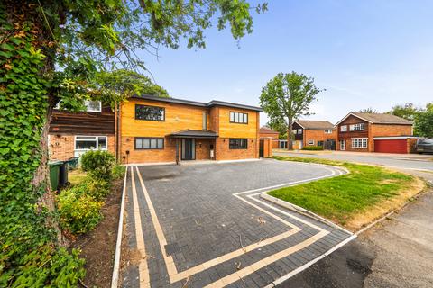 5 bedroom end of terrace house for sale, Brackendene, Bricket Wood, St. Albans
