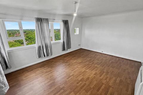 1 bedroom flat for sale, Yardley Wood Road, Birmingham B13