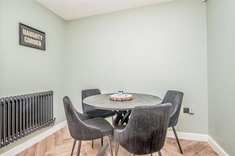3 bedroom detached house for sale, Whinmore Gardens, Gomersal, Cleckheaton, West Yorkshire, BD19