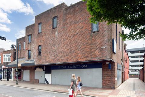 Retail property (high street) to rent, 1 Market St Eastleigh SO50 5RL