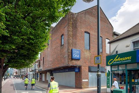 Retail property (high street) to rent, 1 Market St Eastleigh SO50 5RL