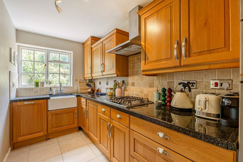 House in London - View 3