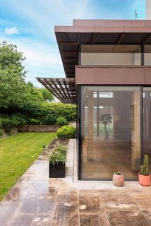 5 bedroom end of terrace house for sale, South End Road, London NW3