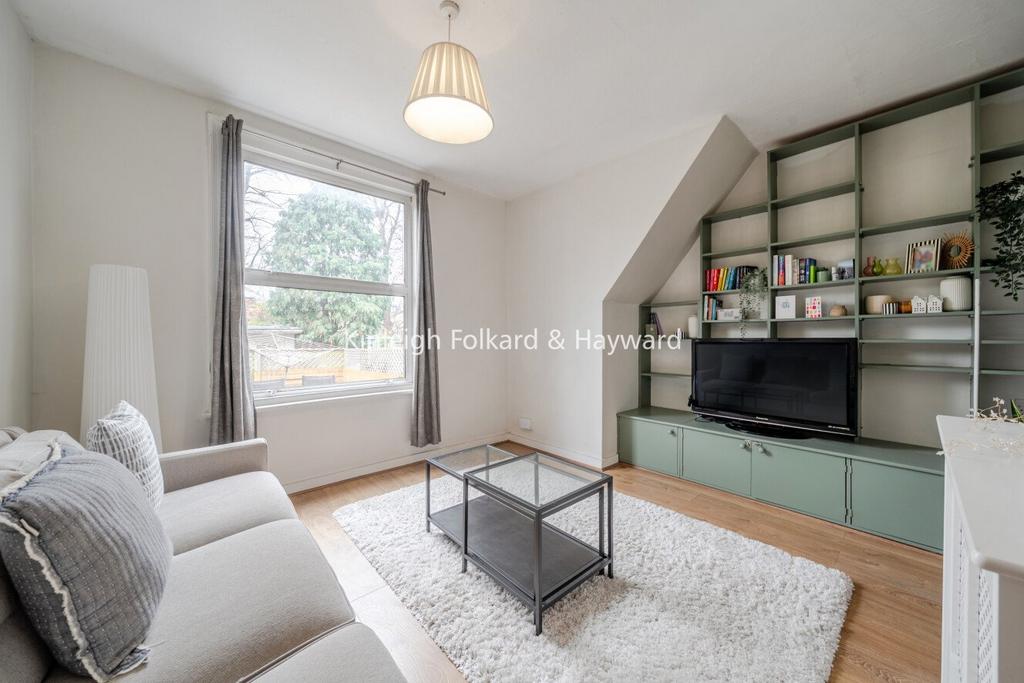 Apartment in London - View 3