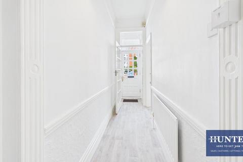 2 bedroom flat to rent, Park Gate, Roker, Sunderland