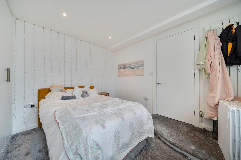 Apartment in London - More