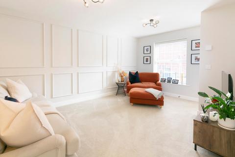 3 bedroom semi-detached house for sale, Lister Gardens, Market Weighton, East Yorkshire, YO43 3SD