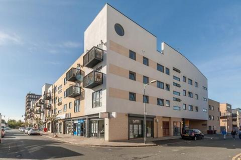 2 bedroom flat to rent, Rook Street, Manchester M15