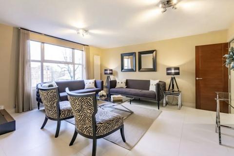 3 bedroom flat to rent, St Johns Wood Park London NW8