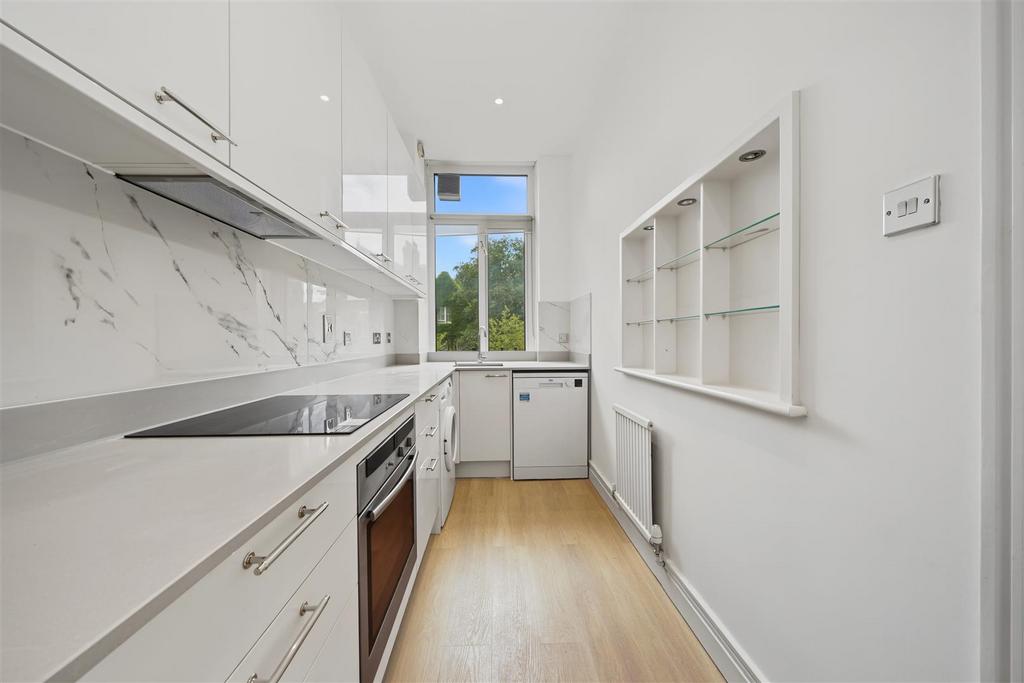 Apartment in London - View 3
