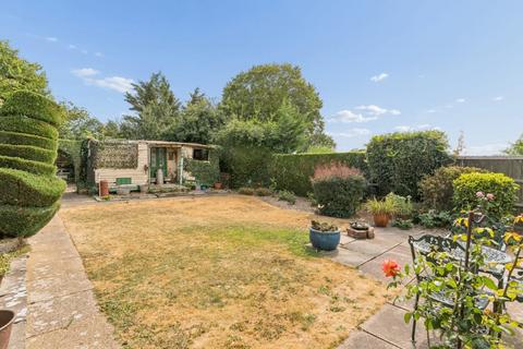 3 bedroom semi-detached house for sale, Whitesmead Road, Stevenage SG1