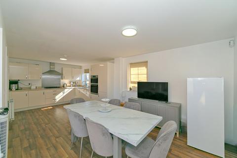 5 bedroom detached house for sale, Montague Crescent, Brooklands, MK10