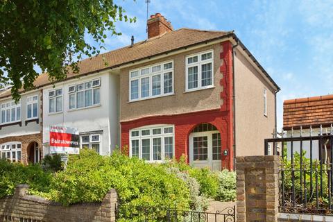Ascension Road, Romford, RM5