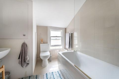 1 bedroom flat to rent, Edgeley Road, Clapham High Street, London, SW4
