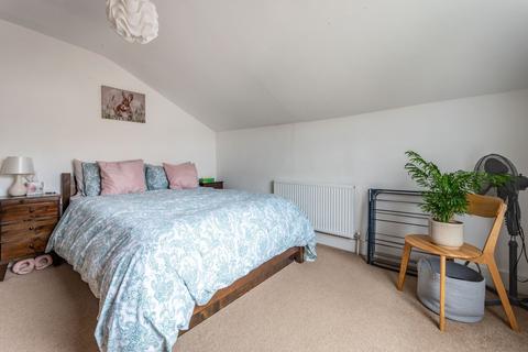 1 bedroom flat to rent, Edgeley Road, Clapham High Street, London, SW4