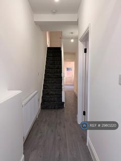3 bedroom terraced house to rent, Wanstead Park Road, Ilford, IG1