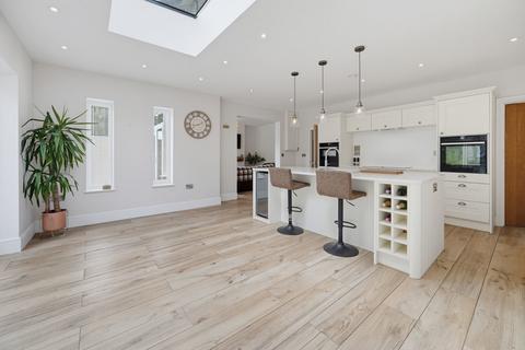 4 bedroom semi-detached house for sale, Brynnewydd Gardens, Swansea SA2