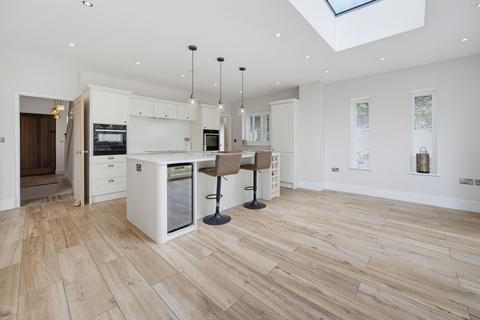 4 bedroom semi-detached house for sale, Brynnewydd Gardens, Swansea SA2