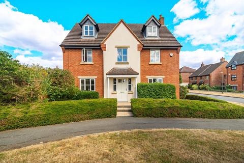 5 bedroom townhouse for sale, Colindale Street, Milton Keynes MK10