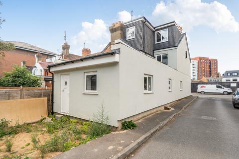1 bedroom in a house share to rent, Bell Street, Maidenhead, SL6