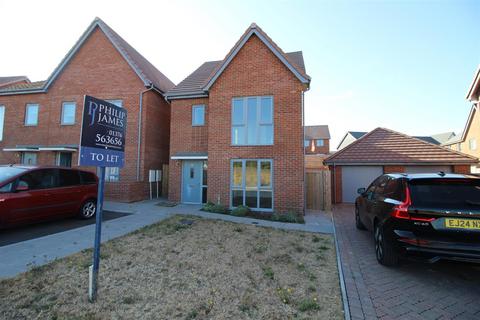 3 bedroom detached house to rent, Minikin Close, Coggeshall