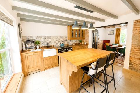 4 bedroom semi-detached house for sale, Thorpe Row, Great Smeaton, Northallerton, North Yorkshire, DL6