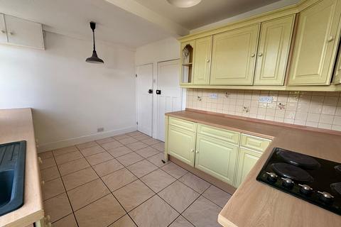 2 bedroom house to rent, Worksop Road, Doncaster, DN11