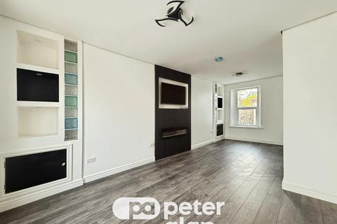 3 bedroom semi-detached house to rent, Elm Street, Cardiff, CF24