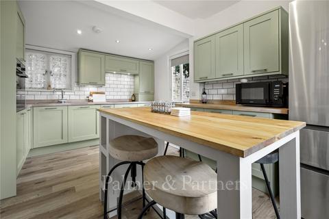 1 bedroom detached house to rent, New London Road, Essex CM2